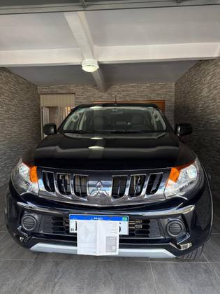MITSUBISHI L200 TRITON 2.4 16V TURBO DIESEL SPORT GLS CD 4P 4X4 AUTOMÁTICO